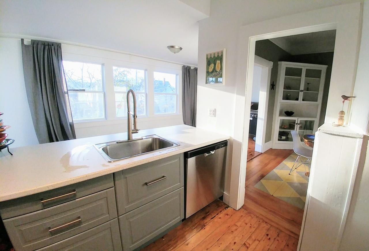 Ferienwohnung Beside The Tulip Tree Shelburne Exterior foto